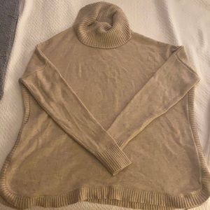 Vineyard vines sweater